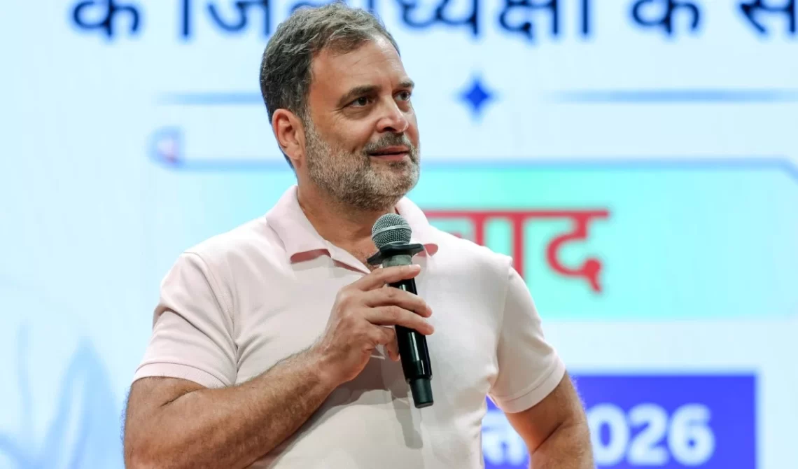 BPSC छात्रों पर लाठी-वॉटर कैनन के बाद गरजे राहुल गांधी, बोले- ‘लाठियों से सवाल दबा नहीं सकते’, BJP सरकार पर साधा निशाना
