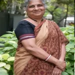 सुधा मूर्ति का 76वां जन्मदिन: पहली महिला इंजीनियर से लेखिका और समाजसेविका तक का सफर