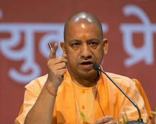 चीनी की जमाखोरी पर योगी सरकार सख्त, 30 दिन से अधिक स्टॉक रखने पर रोक