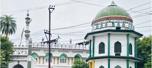 संभल में बाबा बहाउद्दीन शाह मस्जिद भी जांच के घेरे में
