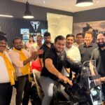 मथुरा में KTM और Triumph के नए शोरूम का भव्य शुभारंभ, बाइक प्रेमियों को मिलेगा विश्वस्तरीय राइडिंग अनुभव