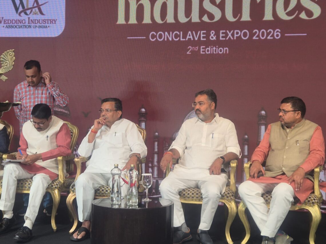 आगरा में वेडिंग इंडस्ट्रीज कॉनक्लेव का आगाज, पर्यटन मंत्री जयवीर सिंह बोले- यूपी में निवेशकों के लिए तैयार है बेहतर माहौल