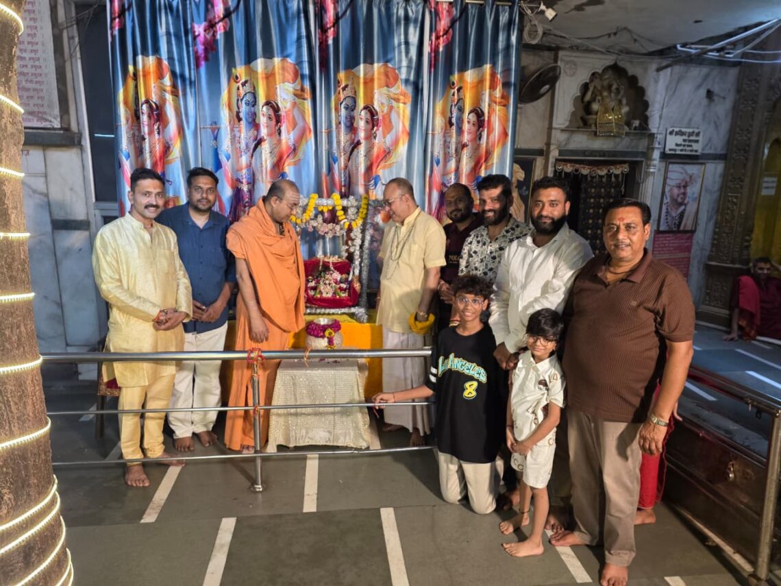 जय श्री श्याम के जयघोष के साथ रवाना हुई द्वितीय अर्जी डाक निशान यात्रा