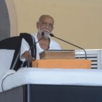 रामनाम में डूबा आगरा, बापू बोले—भोजन कम करो, भजन ज्यादा