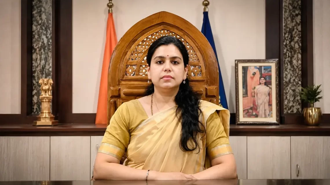 13 साल की IAS सेवा के बाद राजनीति में दिव्या मित्तल की नई पारी, अलग राजनीतिक दल बनाने का ऐलान