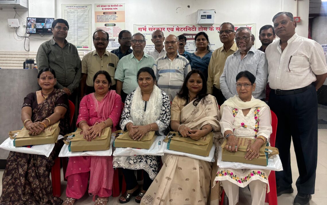 मां के दूध की हर बूंद नवजात के लिए जीवन की उम्मीद, मदर मिल्क बैंक टीम का सम्मान