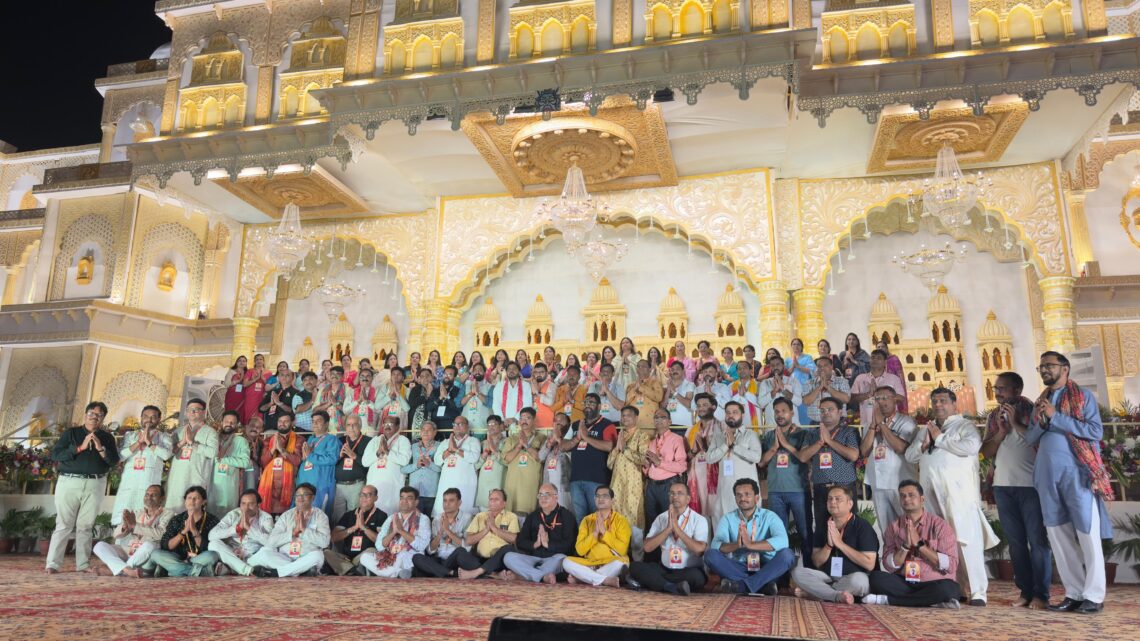 उड़ते राक्षस, प्रज्वलित अग्नि और आसमान में युद्ध के दृश्य… जनकपुरी के मंच पर साकार हुई रामायण, डेढ़ घंटे तक मंत्रमुग्ध रहे दर्शक