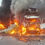 खंदौली में डंपर और कंटेनर की भीषण टक्कर, आग लगने से चालक-क्लीनर की मौत; तीन घायल