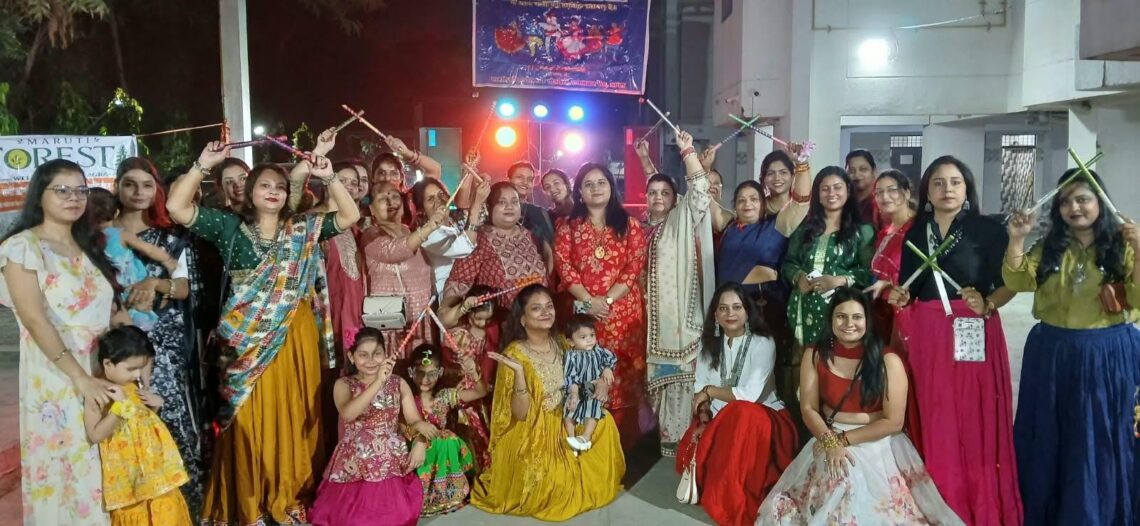 डांडिया की धुन पर थिरके कदम, मारुति फॉरेस्ट में छाया उत्सव का उल्लास