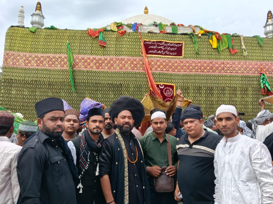 मकनपुर शरीफ में राष्ट्रीय एकता दिवस पर एकता सभा और मार्च का आयोजन, कौमी यकजहती मजबूत करने का आह्वान